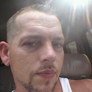 Meet your Posher, Derek